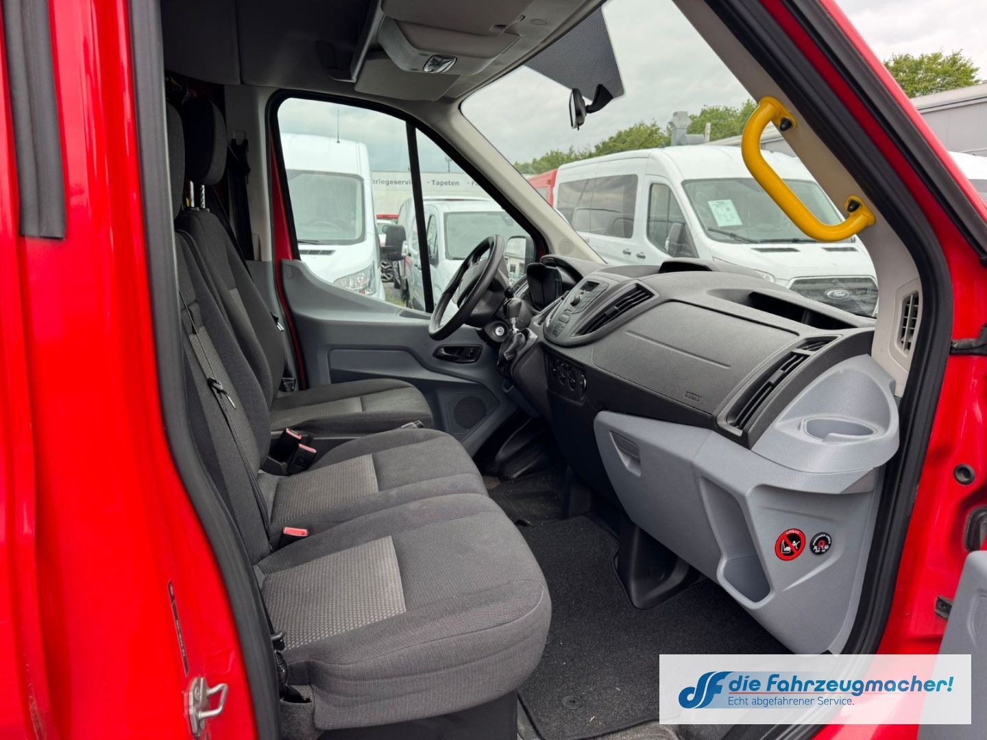 Fahrzeugabbildung Ford Transit Kombi 350 L3 *HECKSCHADEN *2539