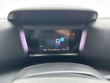 Citroën C4 Shine PT 130 EAT 8 Navi+SHZ+LHZ+HUD+LM+Carpla