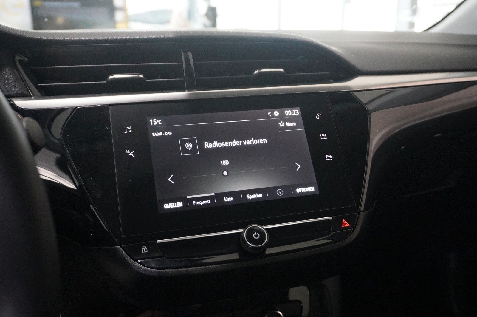 Fahrzeugabbildung Opel Corsa F 1.2T ELEGANCE NAVI/LED/KAMERA/SPORT/VIRT