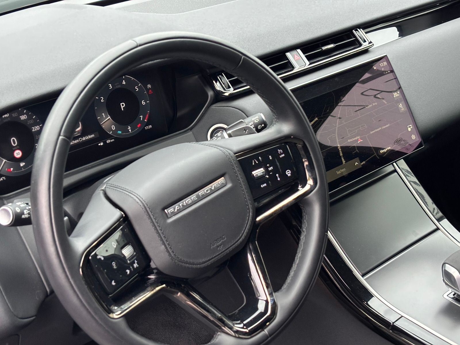 Fahrzeugabbildung Land Rover Range Rover Velar R-Dynamic/KAMERA/Design-Paket