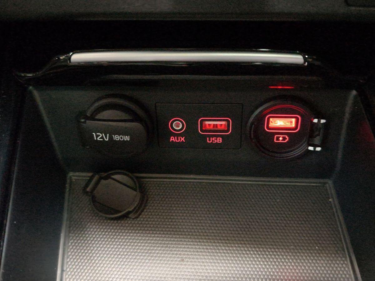 Kia CEED 1.6T GT PANO-DACH+NAVI+LED+KAMERA+SITZHEIZU