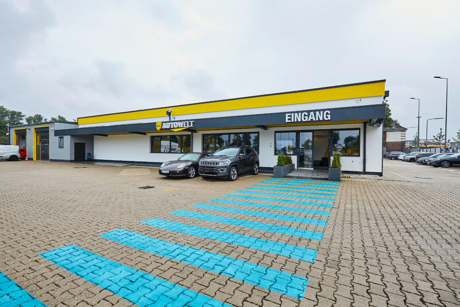 showroom-image-main
