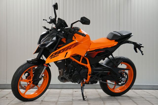 KTM 390  Duke 2024  vom Römer Team