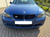 BMW 325i -(E90) Reihensechszylinder - TÜV 12/27 - BMW 325 in Bochum