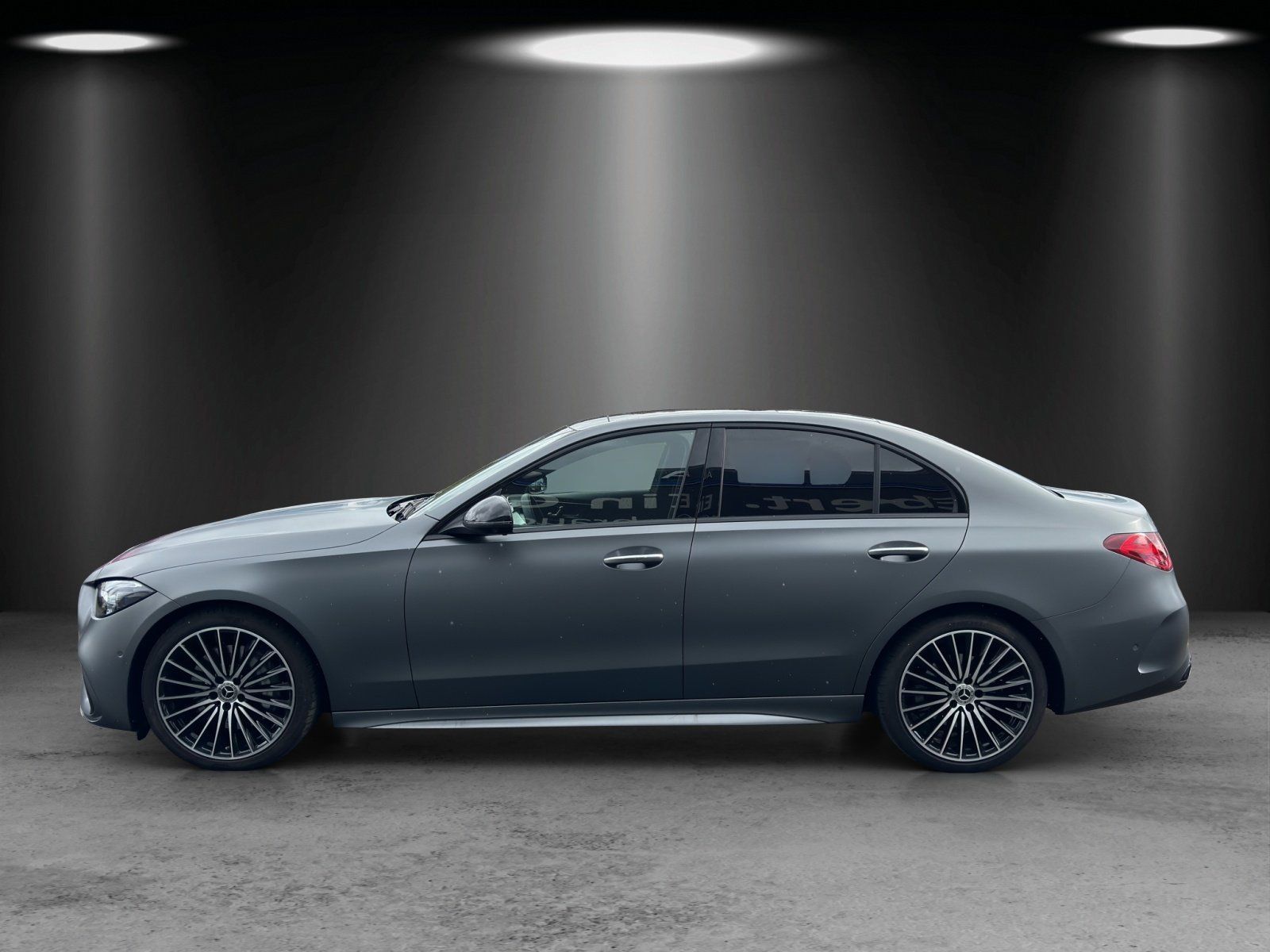 Fahrzeugabbildung Mercedes-Benz C300d 4M AMG Pano MAGNO Memo DISTR KeyGo AHK HUD