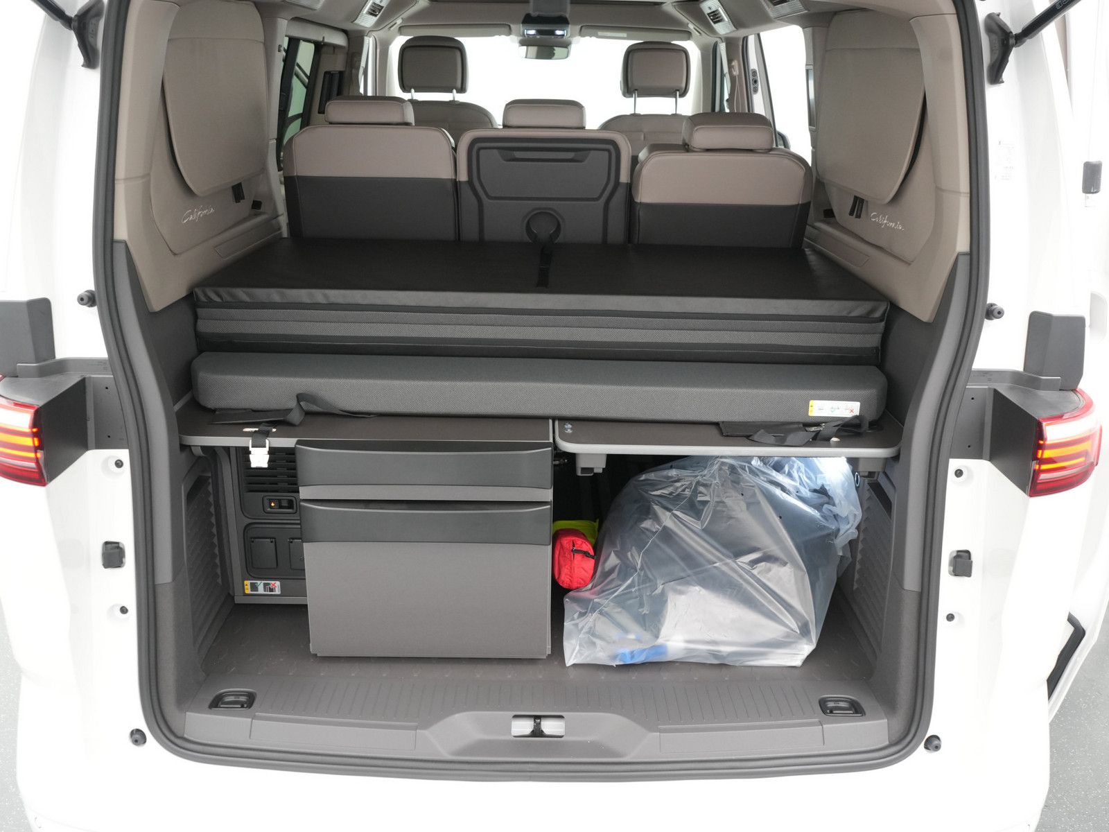 Volkswagen T7 California - Bild 7