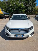 Volkswagen Touareg 3.0 V6 TDI SCR Advanced - Volkswagen Touareg Kombi Gebrauchtwagen