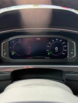 Volkswagen Tiguan 2.0 TDI SCR 147kW DSG 4MOTION R-Line ... - VW Tiguan Gebrauchtwagen in Münster