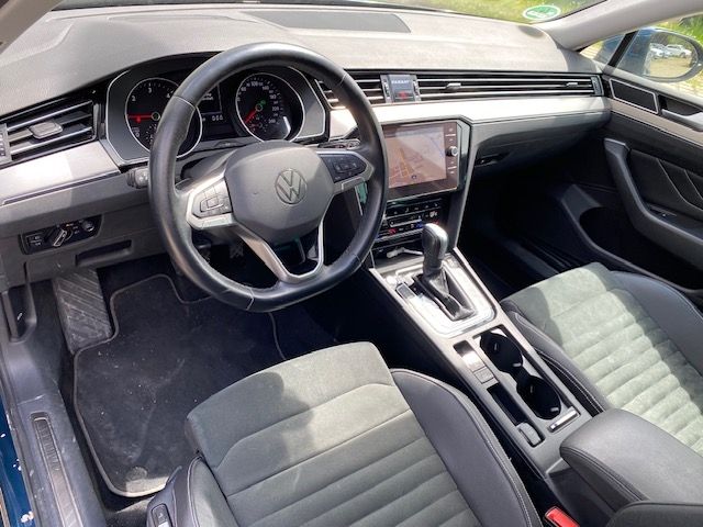 Passat Variant 2.0 TDI DSG Elegance AHK/MATRIX/N