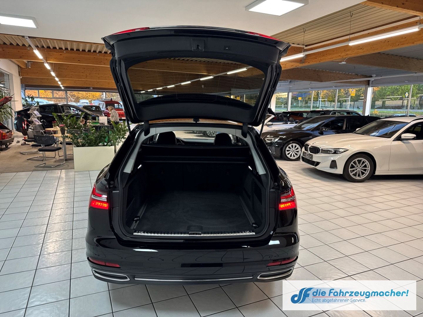 Fahrzeugabbildung Audi A6 Avant 35 TDI sport Navi LED ACC El. Heckklapp