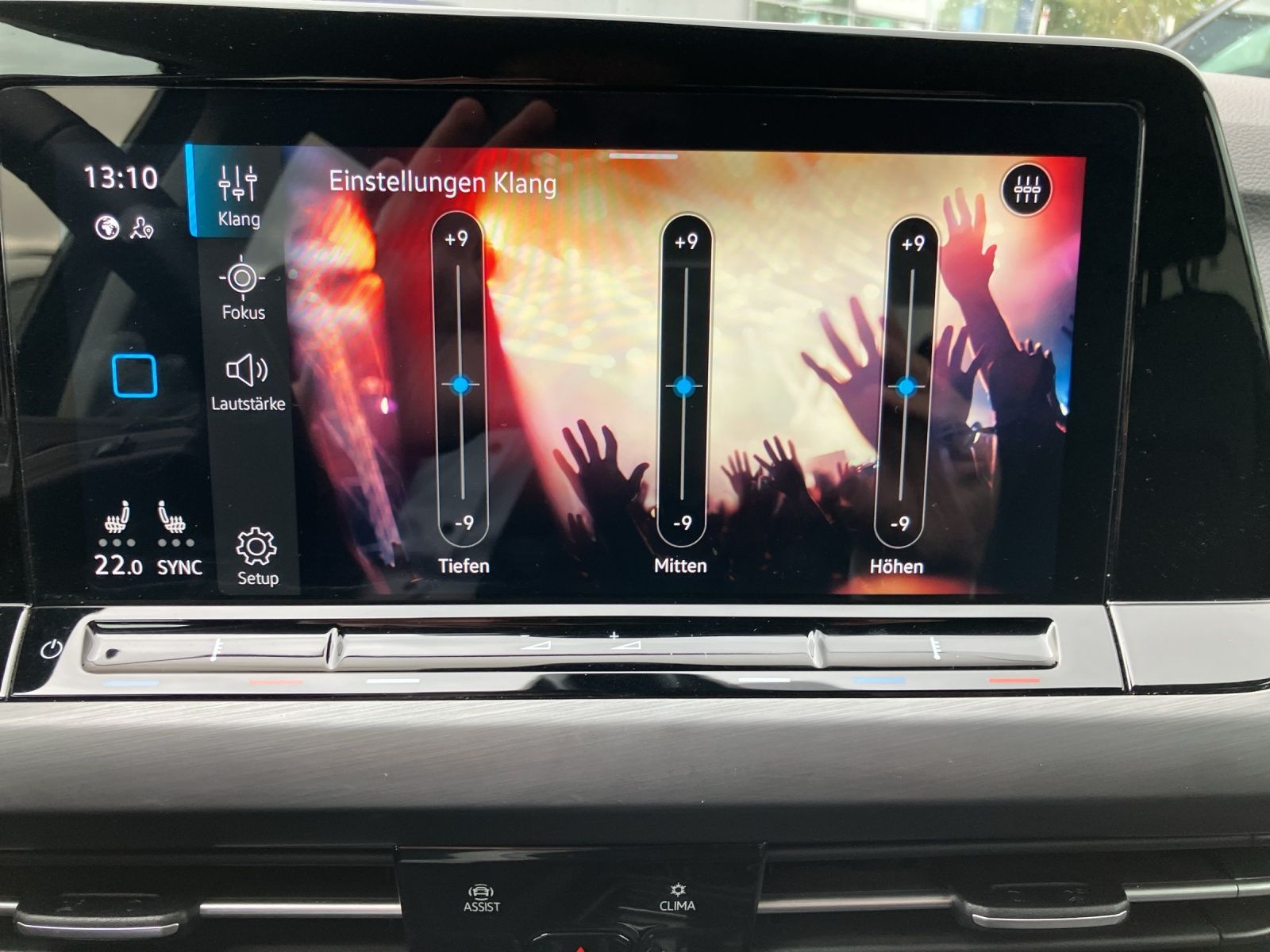 Fahrzeugabbildung Volkswagen Golf VIII Variant TDI Style DSG LED+ Navi ACC AI