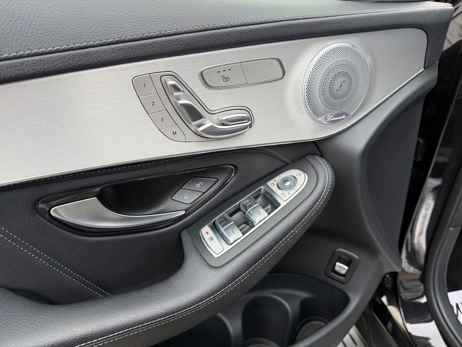 Fahrzeugabbildung Mercedes-Benz GLC 63S AMG COUPE HUD BURMESTER DRIVERS PACK