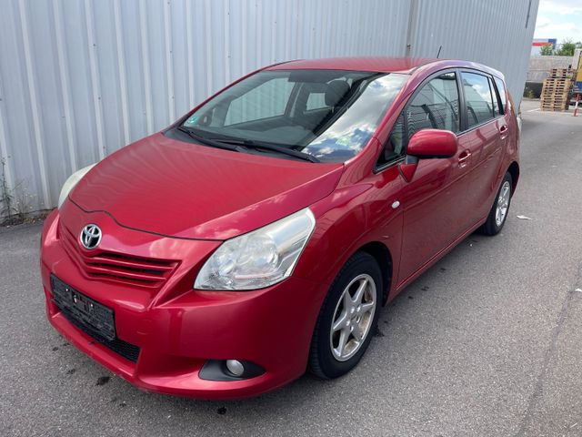 Toyota Verso Life Klima/Automatik/7 Sitze/Tüv bis02-27