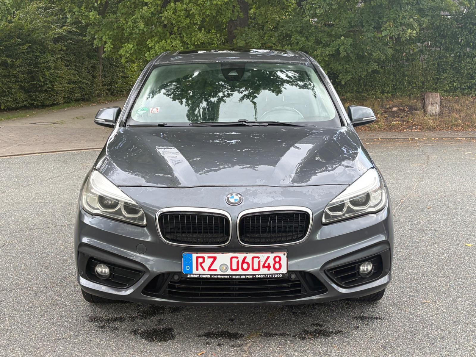 BMW 220 2015 — rear view