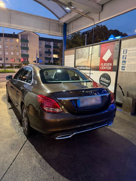 Image of Mercedes-Benz C 180