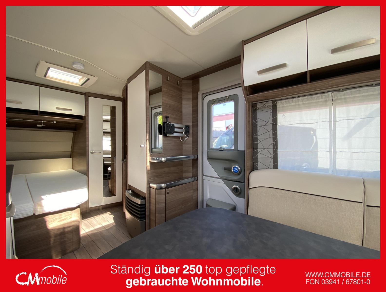 Knaus Sport 450 FU Silver Selection - Rundsitzgruppe