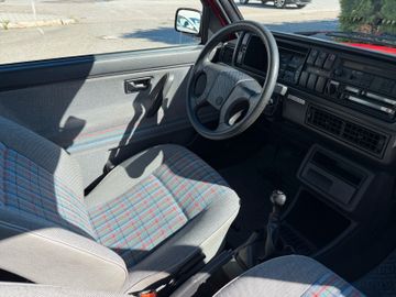 Volkswagen Golf - 10