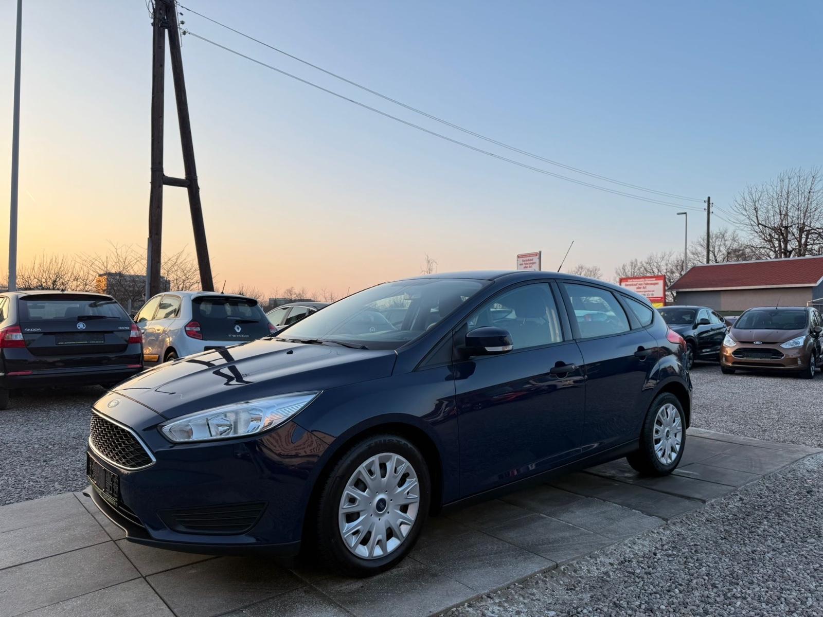 Ford Focus Lim. Ambiente Sportsitze Sport Lenkrad
