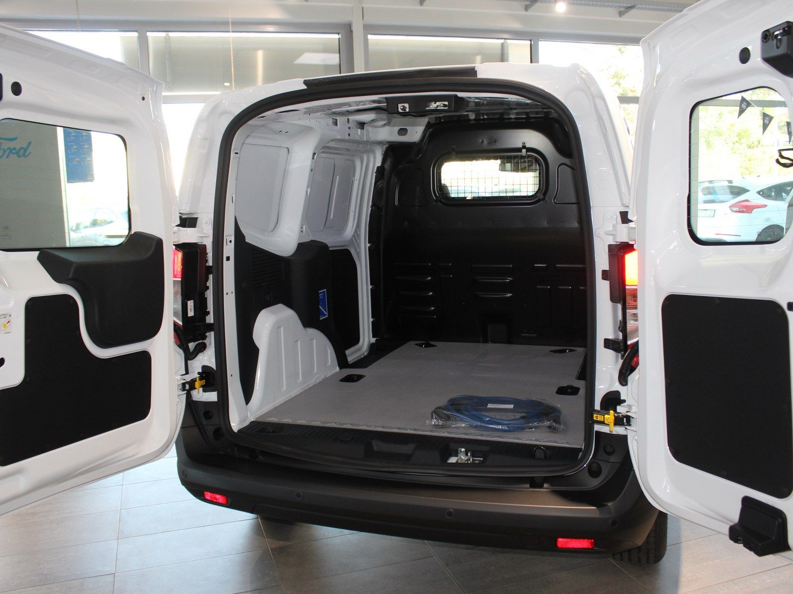 Fahrzeugabbildung Ford Transit Courier BEV Trend