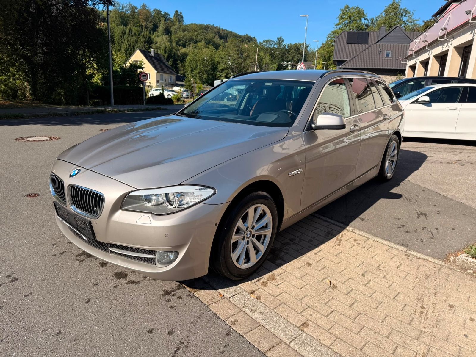 BMW BMW 525 5 Touring Klimaaut.,Navi,R.Ka.,PDC,SHZ,Led