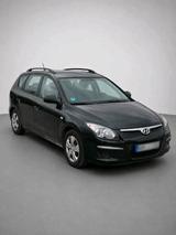 Hyundai i30 CW 1.4 Benziner - Hyundai i30 aus 2011: I30cw