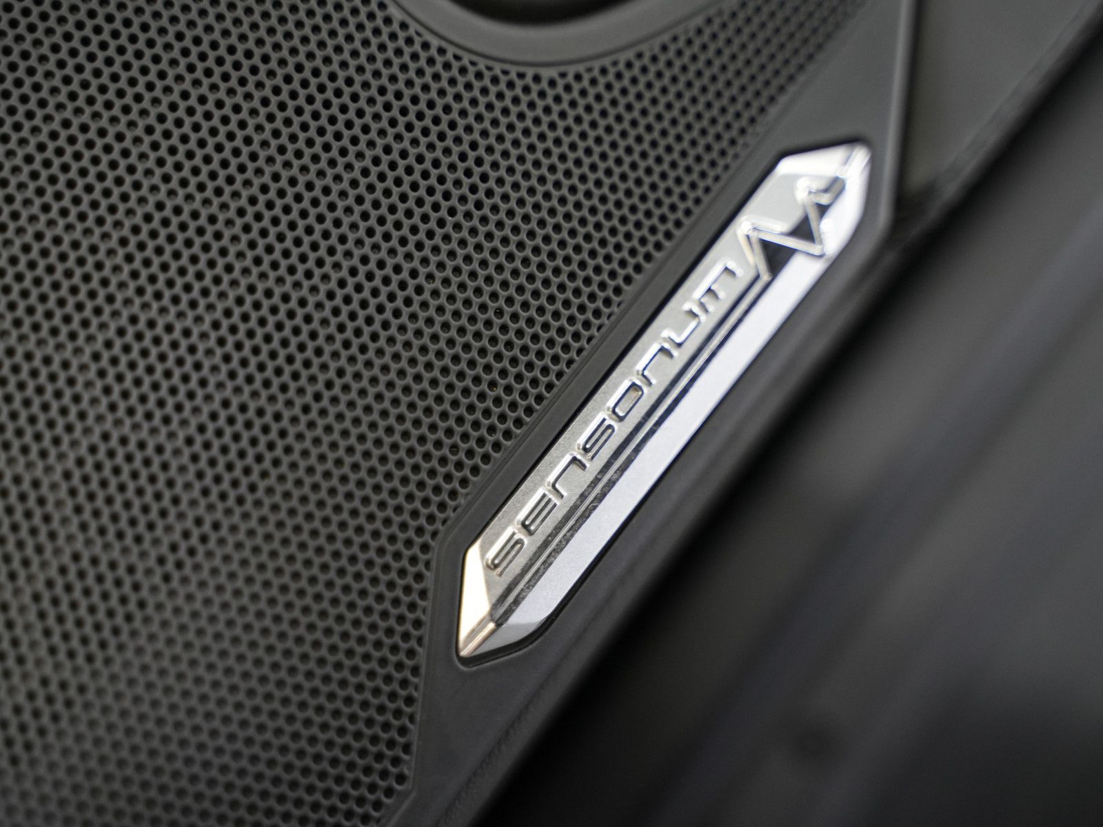 Fahrzeugabbildung Lamborghini Aventador LP700-4 - Nero Nemesis | Sport-AGA