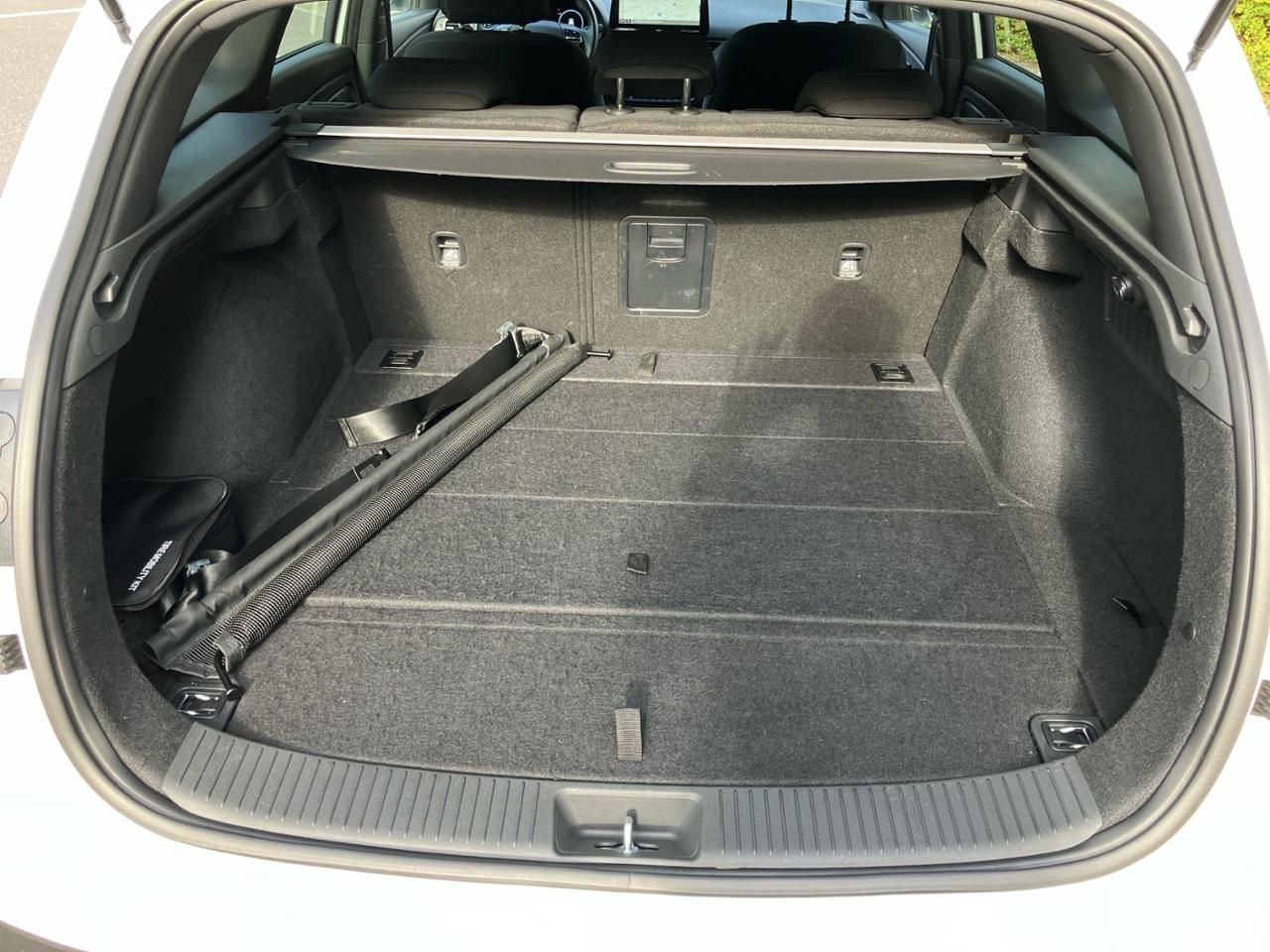 Fahrzeugabbildung Hyundai i30 ADVANTAGE LED*CARPL*SHZ*LHZ*KAM*2Z-K