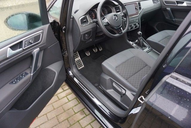 Fahrzeugabbildung Volkswagen Golf Sportsvan TSI Join Navi ACC PDC SHZ App-Con