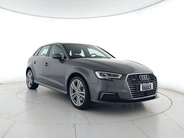 Audi AUDI A3 Sportback 40 1.4 tfsi e-tron Sport s-tro