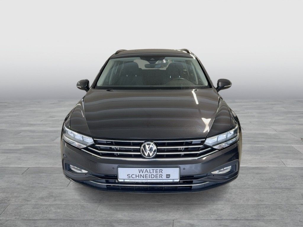 Volkswagen Passat Variant - Bild 8