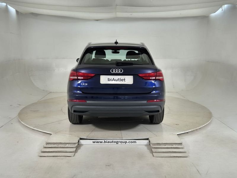 Audi Q3 2.0 35 TDI Business Advanced S Tronic imagem 3