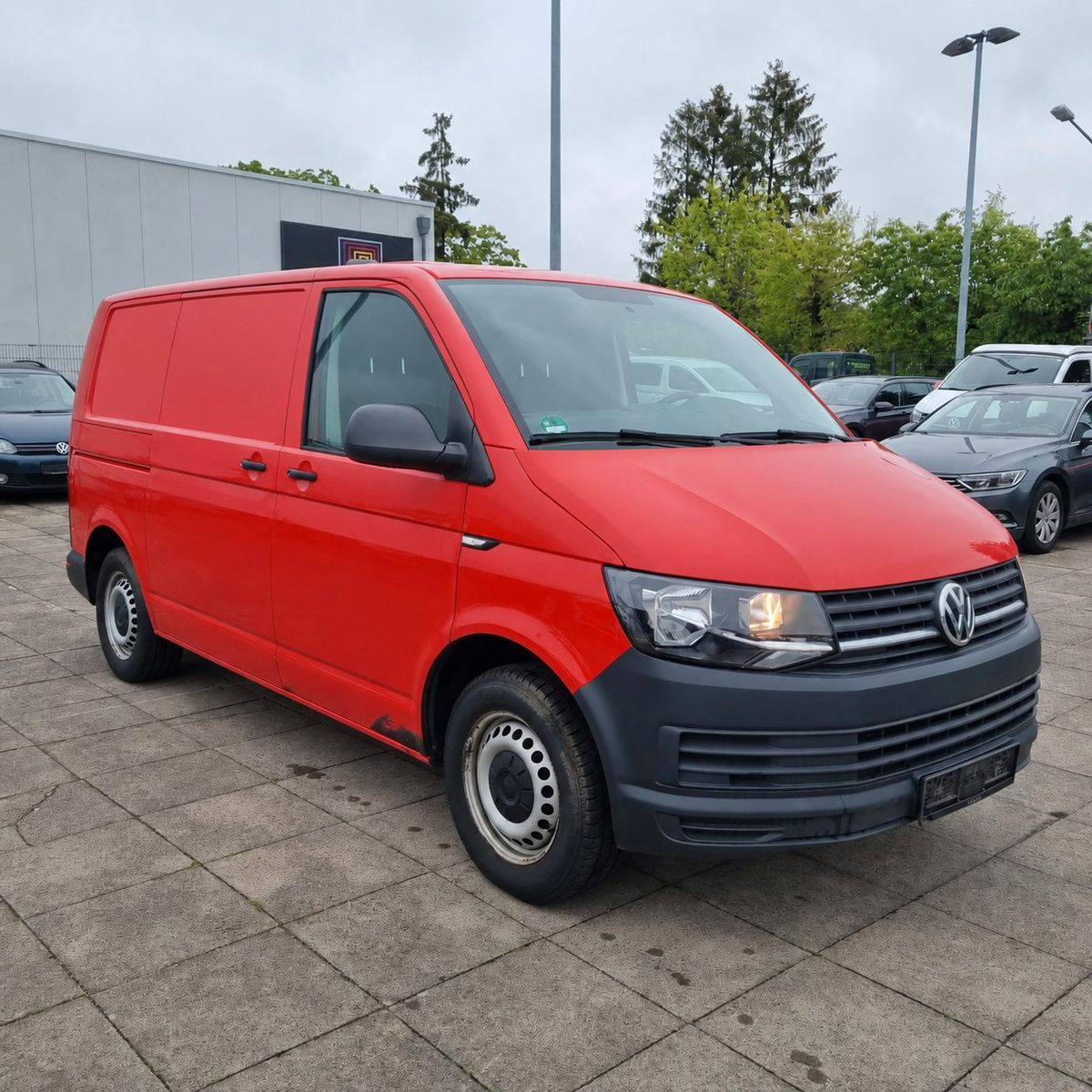 Volkswagen T6 Transporter - 1