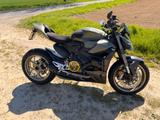 Ducati Streetfighter V2 - mit viel Liebe zum Detail
