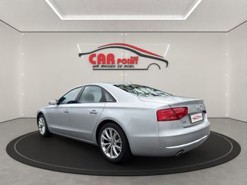 Audi A8 - 6