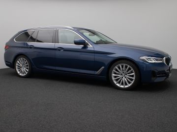 Fahrzeugabbildung BMW 520d Kamera Laser HUD DAB 4xKlima AHK Komfort
