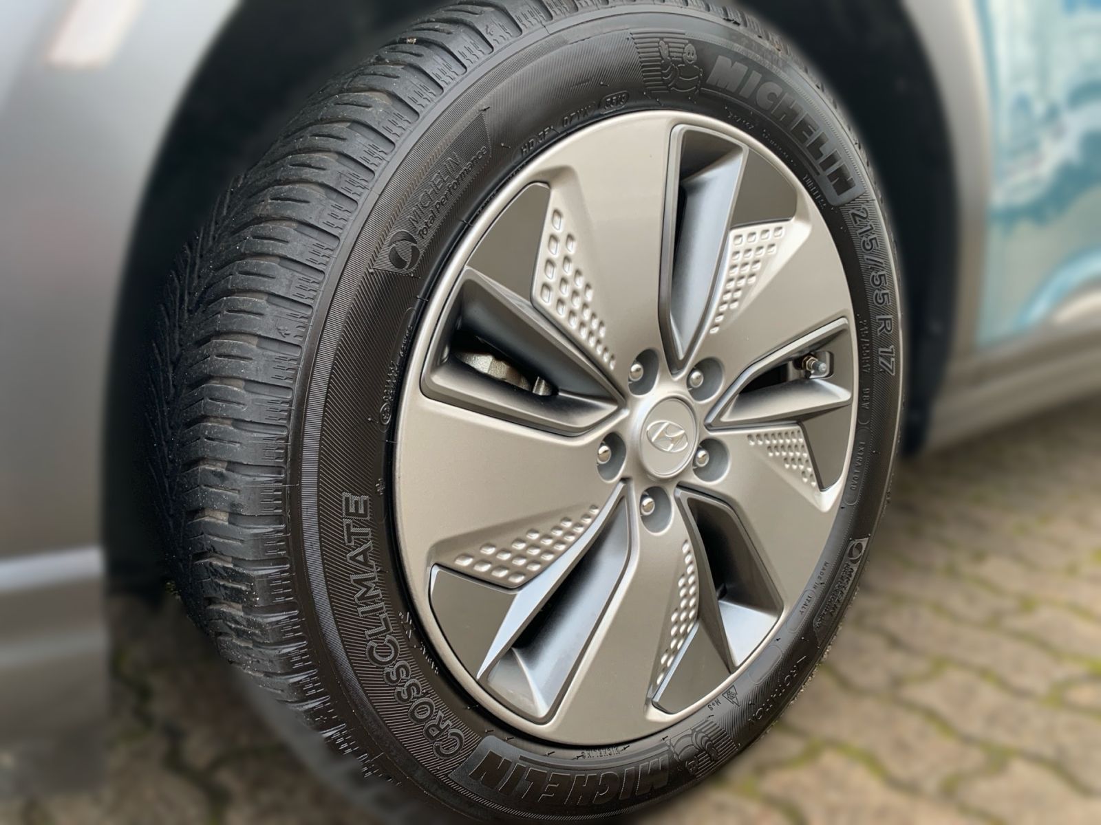 Fahrzeugabbildung Hyundai KONA Premium Elektro 64 kWh Navi LED 1Hd