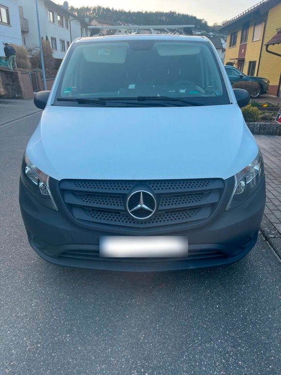 Image of Mercedes-Benz Vito