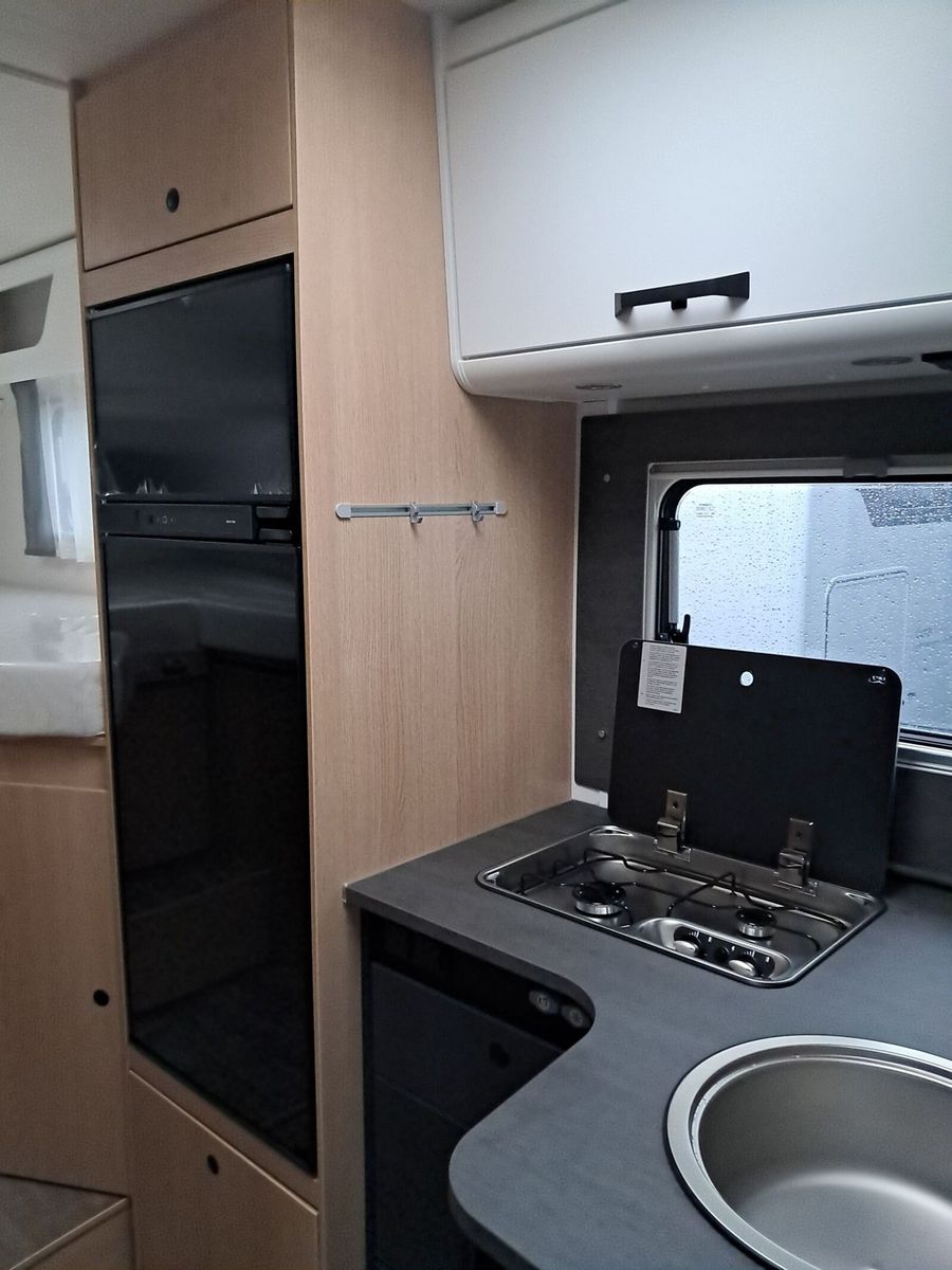 Fahrzeugabbildung Sunlight Adventure T 67 Automatik, Dörr Edition, TV