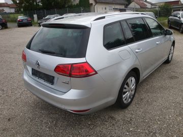 Volkswagen Golf - 5