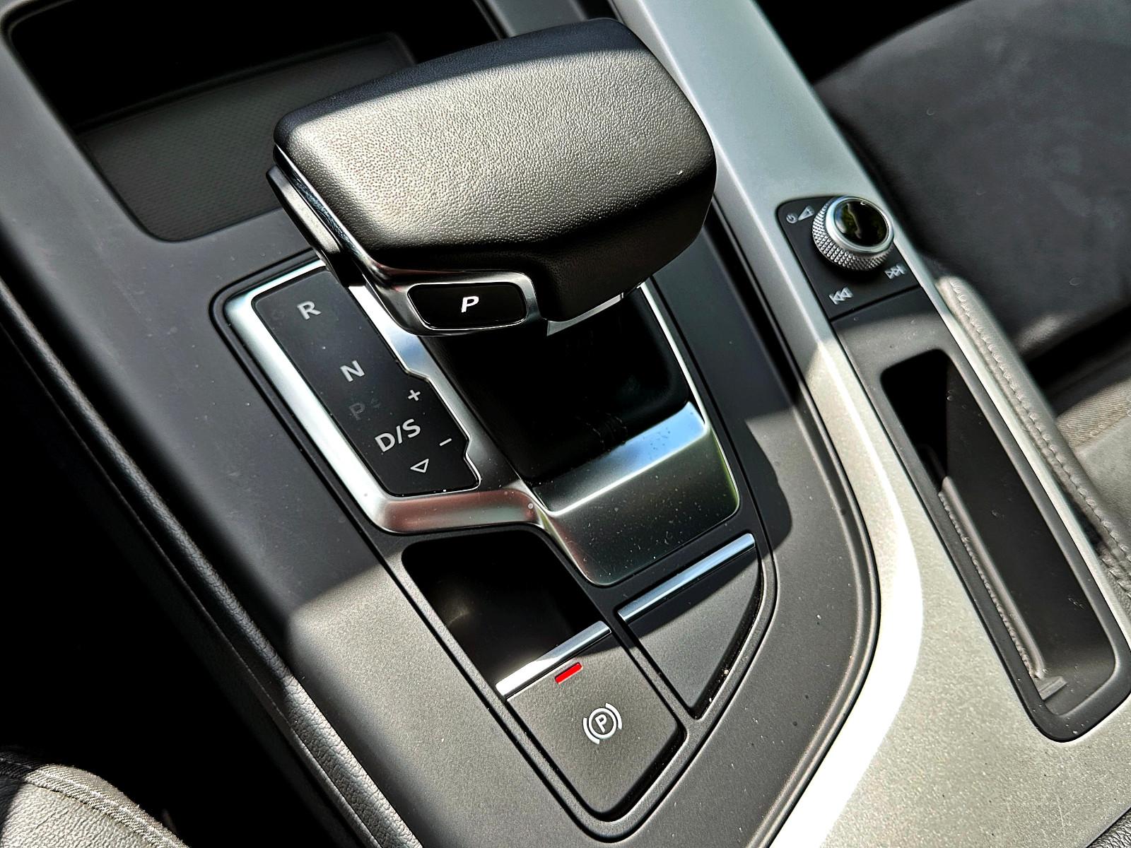 Audi A4 Avant 45TFSI qu S LINE BLACK PANO AHK MATRIX, миниатюра 18
