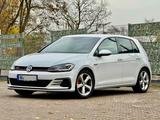 Volkswagen Golf GTI Perf. 2.0 | Dynaudio | ACC | Discover
