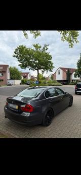 BMW 330i e90 - BMW 330 aus 2005: 330i