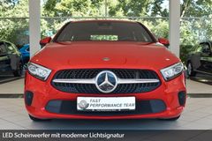 MERCEDES-BENZ A 180 d~Automatik~Navi Pro~LED~SHZ~Service neu
