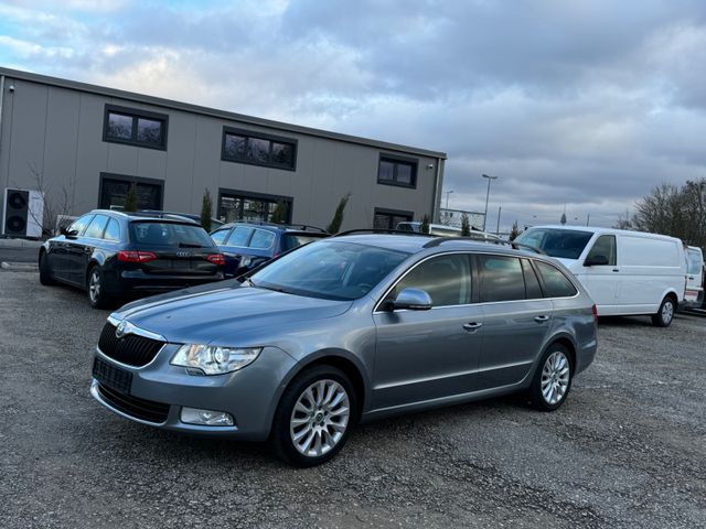 Skoda Superb Combi Exclusive*Aut*Xenon*Temp*Navi*