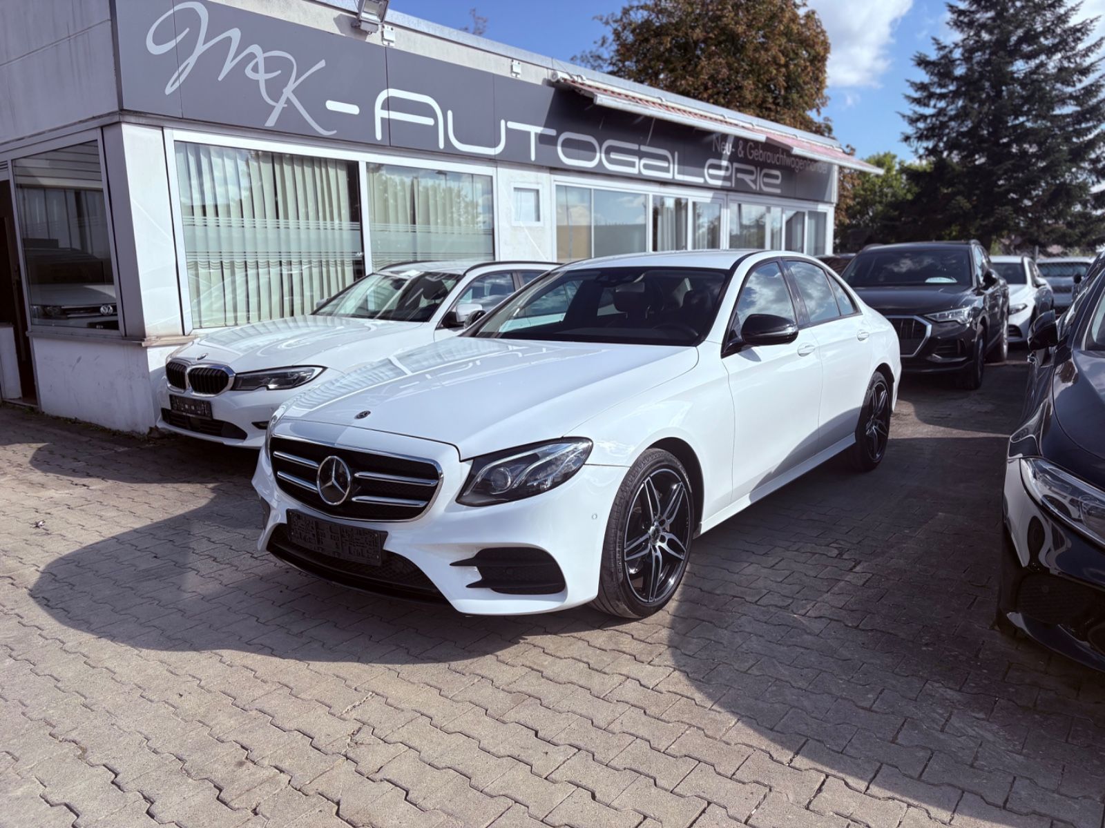MERCEDES-BENZ E 220d 4Matic AMG-Line|Widescreen|Multibeam-LED|