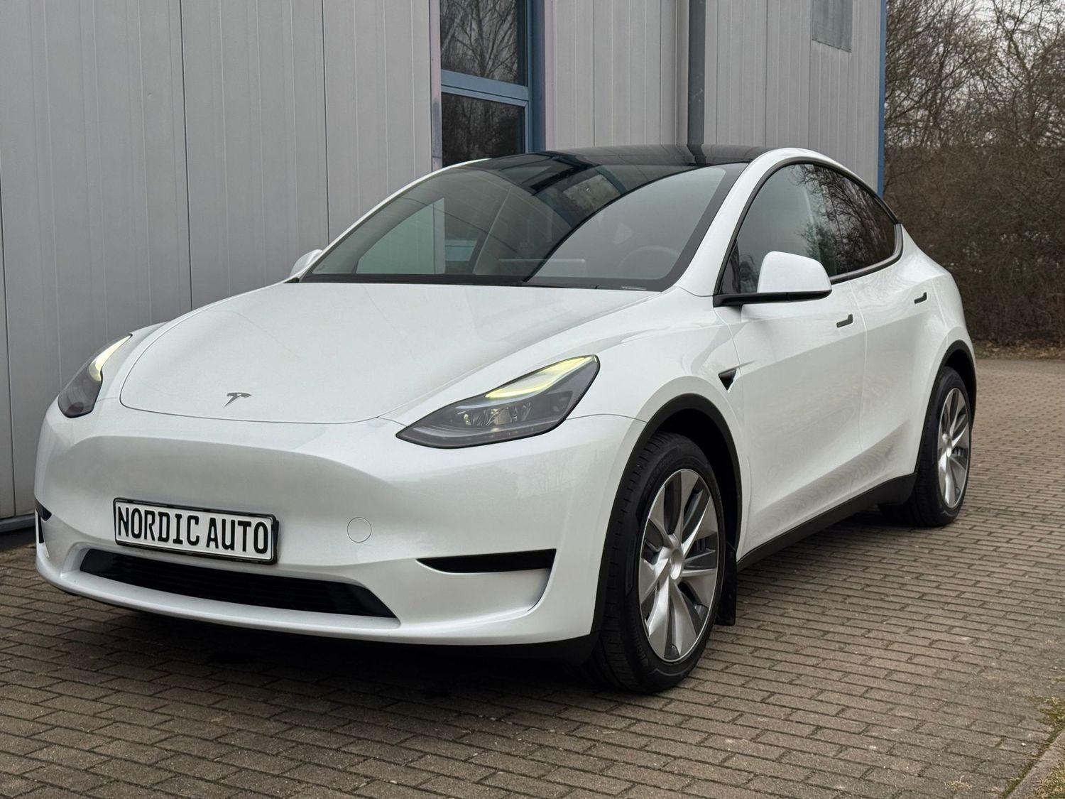 Tesla Model Y Standard Range 