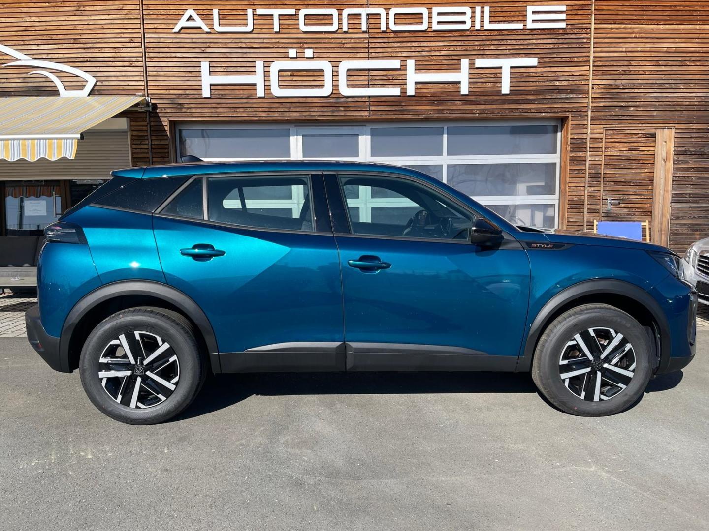 Peugeot 2008 Style Navi LED Apple CarPlay Android Auto K