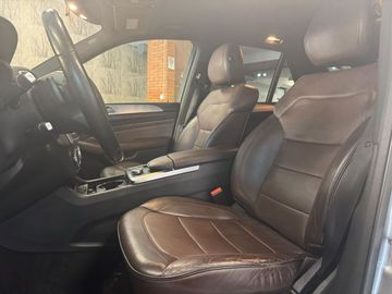 Mercedes ML 350 - 10