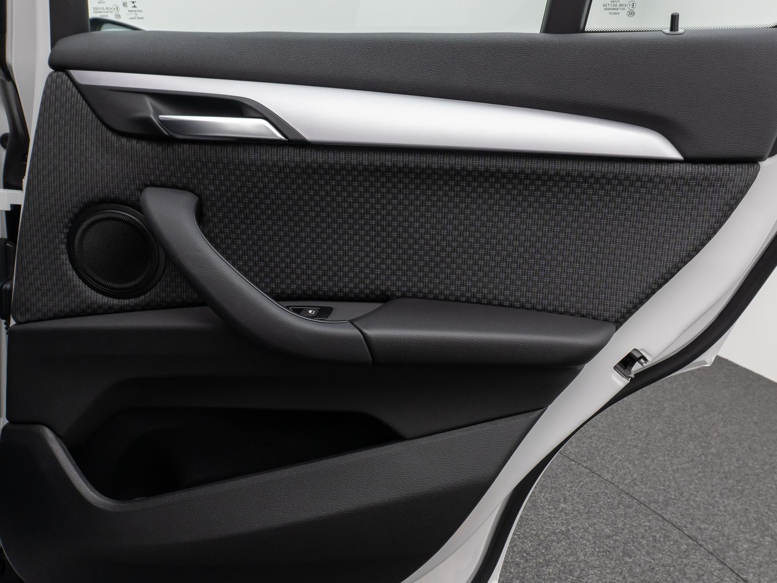 Fahrzeugabbildung BMW X1 xD25e Parkassist DAB AHK Geschwindigkeitsreg