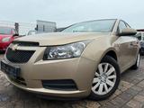 Chevrolet Cruze 1.6 LS Klimaanlage ,67tkm!!!!!! - Chevrolet Cruze: Limousine, 1.6